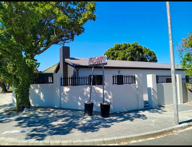 3 BEDROOM PROPERTY TO RENT IN PAROW NORTH